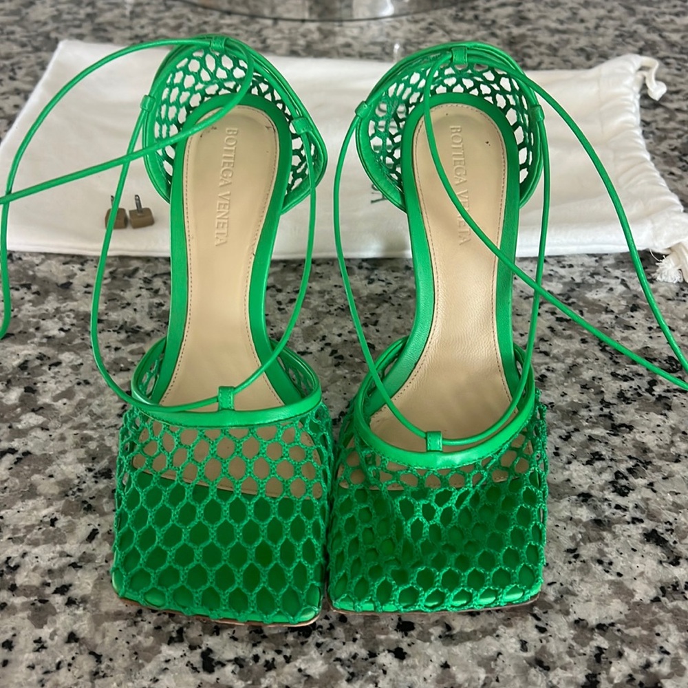 Women shoes